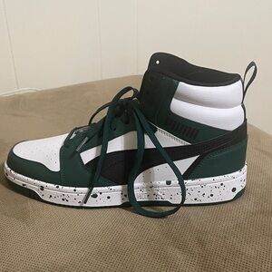 Puma Men’s Mid-Top Sneakers in White, Dark Green & Black